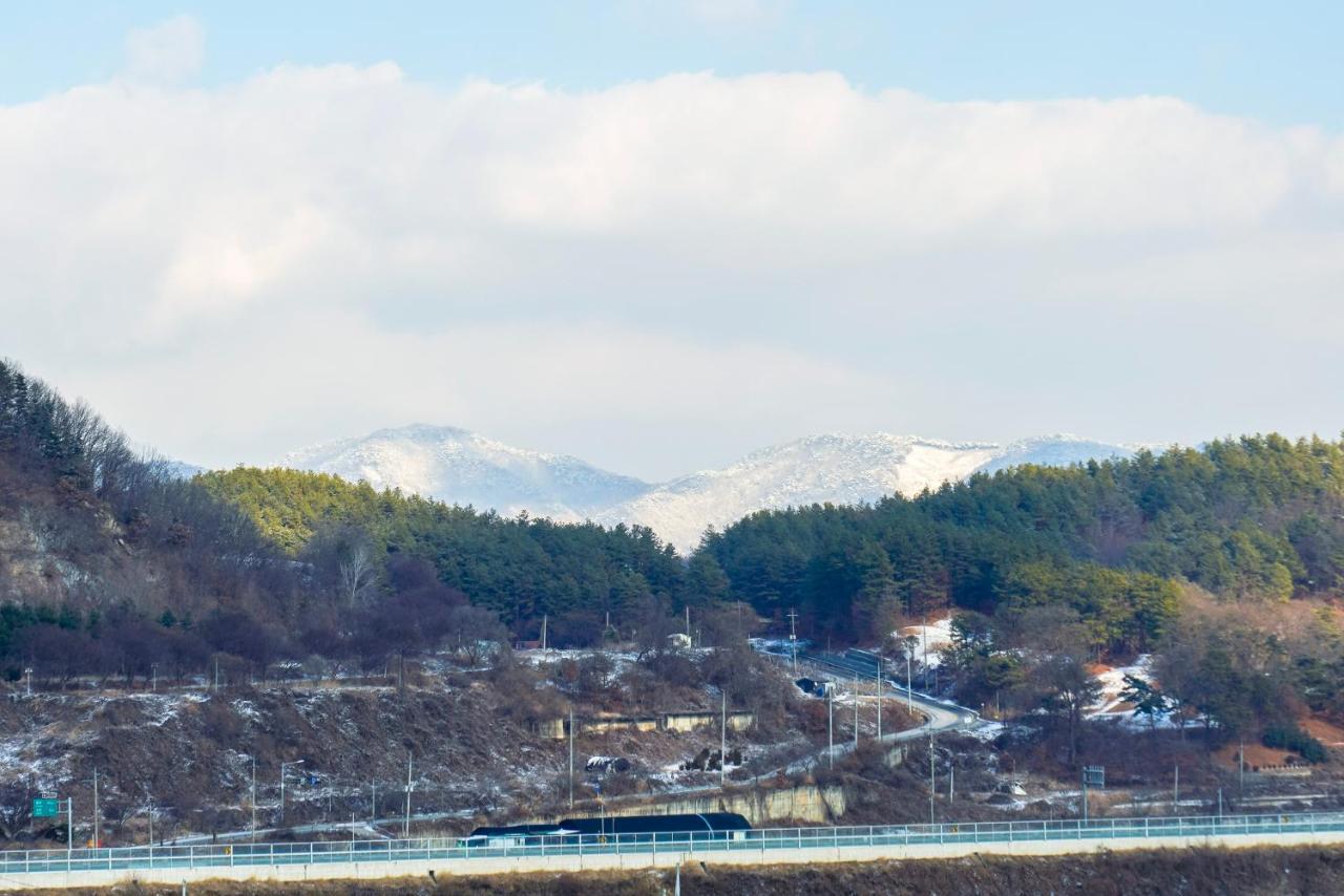 Eden Foret Hotel Chungju Ngoại thất bức ảnh